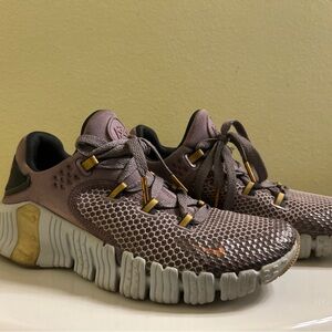 Nike Metcon 4 lavender purple women’s size 7 sneakers